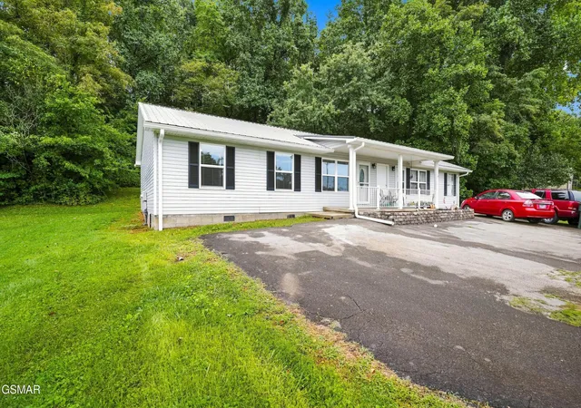 Photo 3 of Single family home for sale at 377 Bandy Road, Greeneville, TN 37743 | MLS# 3527247 | Listing updated on 2026-09-28