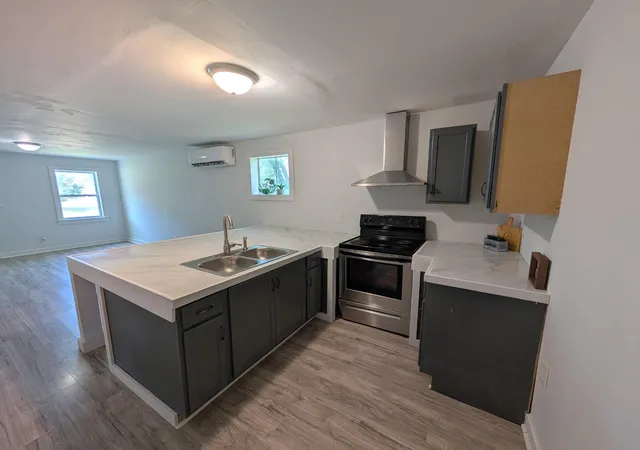 Photo 3 of Single family home for sale at 215 Spruce Street, Rossville, GA 30741 | MLS# 3527389 | Listing updated on 2026-09-11