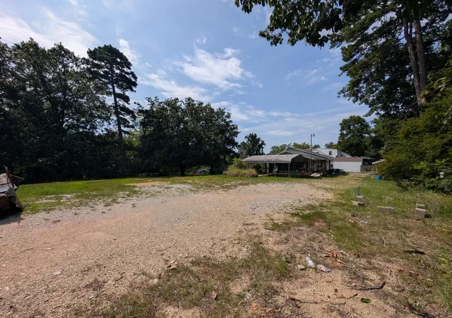 Photo 2 of Single family home for sale at 278 Sims Dr, Chattanooga, TN 37415 | MLS# 3527394 | Listing updated on 2026-09-11