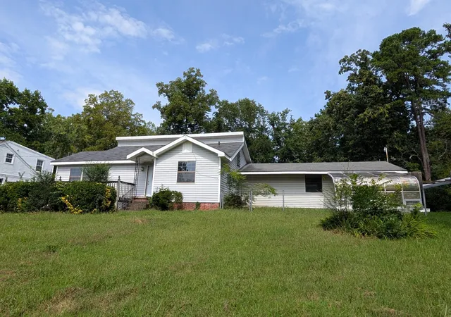 Photo 3 of Single family home for sale at 278 Sims Dr, Chattanooga, TN 37415 | MLS# 3527394 | Listing updated on 2026-09-11
