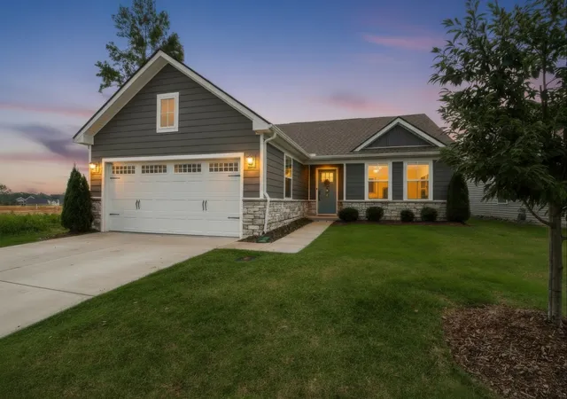 Photo 1 of Single family home for sale at 430 Saddleview Dr, White House, TN 37188 | MLS# 3530892 | Listing updated on 2026-09-14
