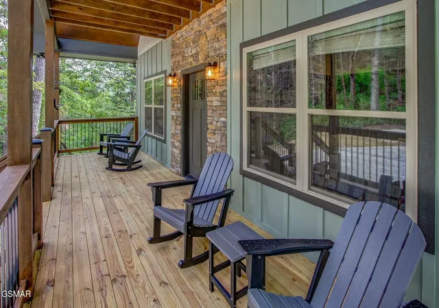 Photo 3 of Single family home for sale at 1756 Stinnett Road, Sevierville, TN 37876 | MLS# 3527522 | Listing updated on 2026-09-11