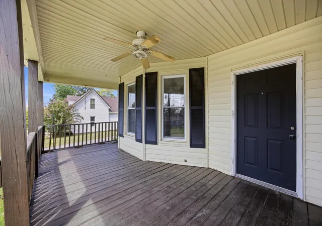 Photo 3 of Single family home for sale at 301 Bennett Street, Decherd, TN 37324 | MLS# 3527538 | Listing updated on 2026-09-28