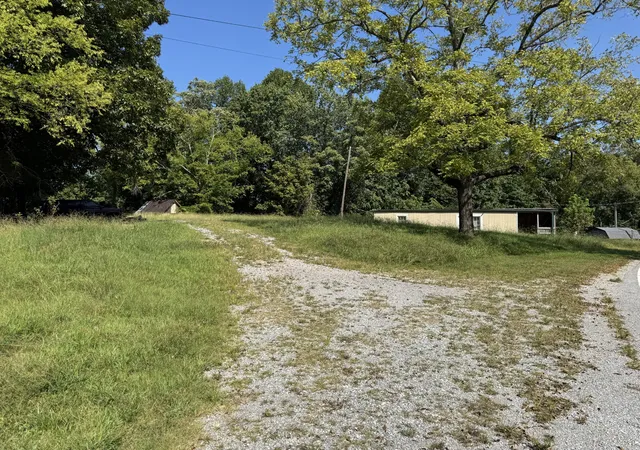 Photo 2 of Manufactured home for sale at 316 Pea Ridge Rd, Elmwood, TN 38560 | MLS# 3529663 | Listing updated on 2026-09-14