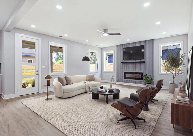 Photo 3 of Single family home for sale at 1831 10th Ave N, Nashville, TN 37208 | MLS# 3527706 | Listing updated on 2026-10-05