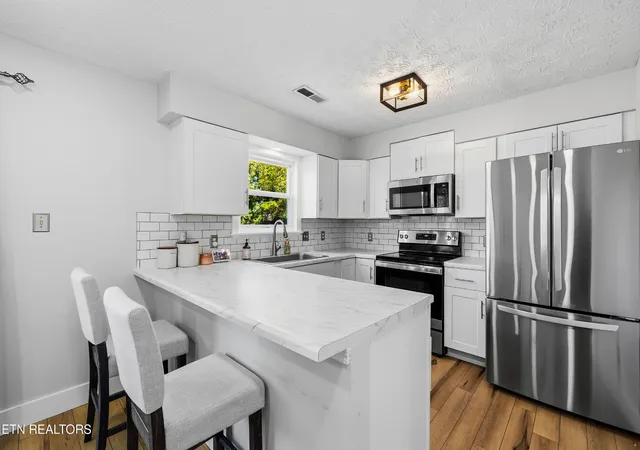 Photo 3 of Single family home for sale at 9217 Shady Mill Lane, Knoxville, TN 37922 | MLS# 3527757 | Listing updated on 2026-09-14