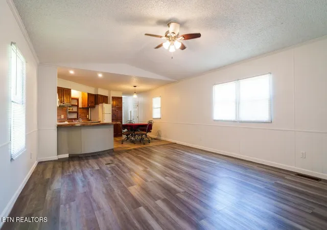 Photo 3 of Manufactured home for sale at 423 Moore Rd, Cookeville, TN 38506 | MLS# 3527788 | Listing updated on 2026-09-23