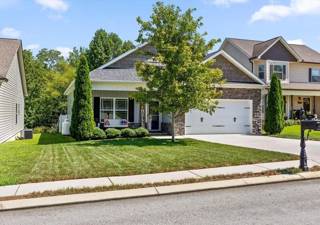 Photo 1 of Single family home for sale at 1614 Orchard Pl Ne, Cleveland, TN 37323 | MLS# 3527820 | Listing updated on 2026-09-11