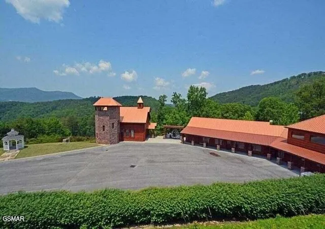 Photo 3 of Single family home for sale at 1740 High Rock Way, Sevierville, TN 37862 | MLS# 3527832 | Listing updated on 2026-09-11