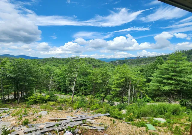 Photo 3 of Single family home for sale at 2065 Spurling Road, Sevierville, TN 37876 | MLS# 3527884 | Listing updated on 2026-09-11