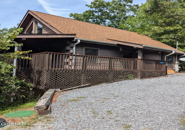 Photo 3 of Single family home for sale at 1039 Willard Way, Sevierville, TN 37876 | MLS# 3527958 | Listing updated on 2026-09-11