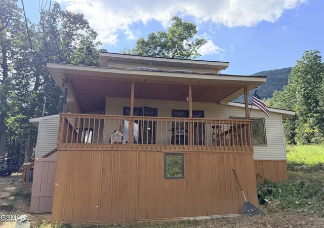 Photo 2 of Single family home for sale at 999 Manna Way, Cosby, TN 37722 | MLS# 3528005 | Listing updated on 2026-09-14