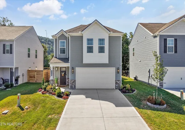 Photo 1 of Single family home for sale at 7720 Belhaven Lane, Knoxville, TN 37918 | MLS# 3528006 | Listing updated on 2026-09-11