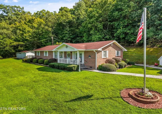 Photo 1 of Single family home for sale at 332 Rural Vale Rd, Tellico Plains, TN 37385 | MLS# 3531923 | Listing updated on 2026-09-11