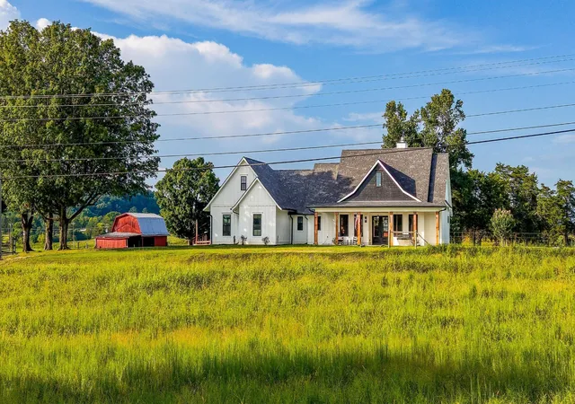 Photo 2 of Single family home for sale at 813 Ladd Springs Road Se, Cleveland, TN 37323 | MLS# 3528042 | Listing updated on 2026-09-11