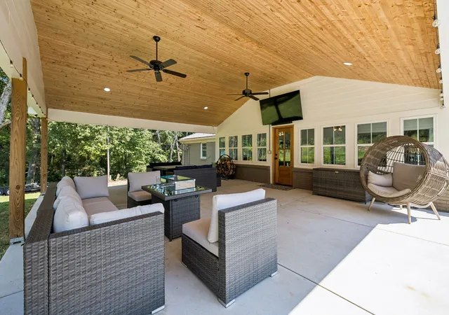 Photo 3 of Single family home for sale at 875 Coon Creek Rd, Dickson, TN 37055 | MLS# 3528888 | Listing updated on 2026-09-12