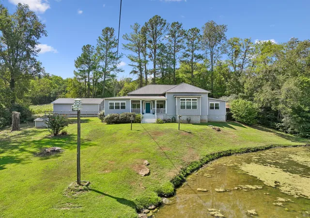 Photo 3 of Single family home for sale at 1278 Brooks Bnd Ln, Gainesboro, TN 38562 | MLS# 3545604 | Listing updated on 2026-09-12