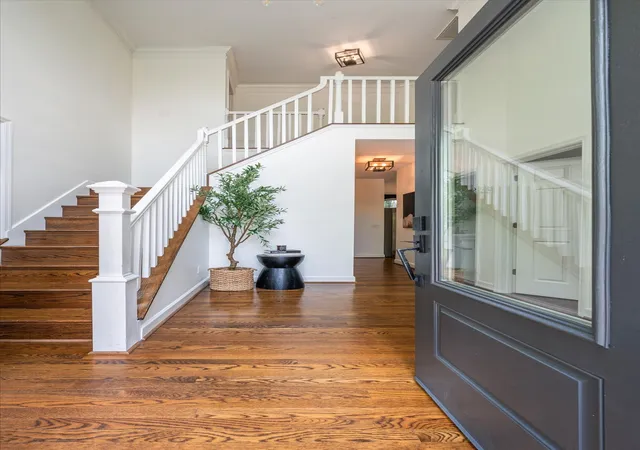 Photo 3 of Sale Pending at 300 Gainsway Ct, Franklin, TN 37069 | MLS# 3528295 | Listing updated on 2026-09-11