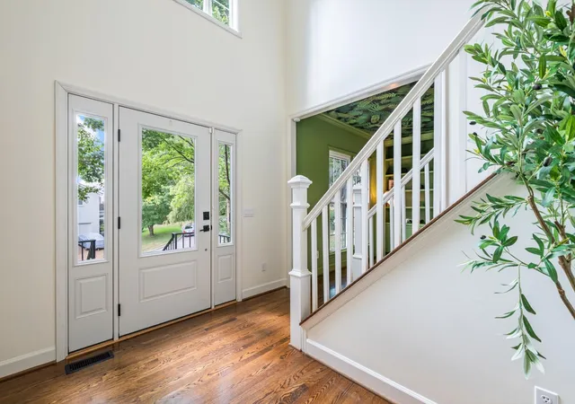 Photo 3 of Sale Pending at 300 Gainsway Ct, Franklin, TN 37069 | MLS# 3528295 | Listing updated on 2026-09-11