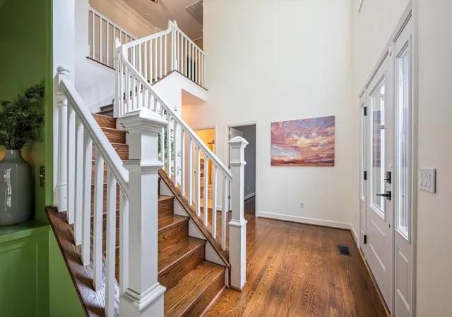 Photo 4 of Sale Pending at 300 Gainsway Ct, Franklin, TN 37069 | MLS# 3528295 | Listing updated on 2026-09-11