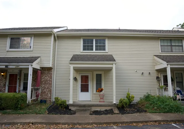 Photo 4 of Townhouse for sale at 689 Longhunter Ct, Nashville, TN 37217 | MLS# 3544149 | Listing updated on 2026-09-12