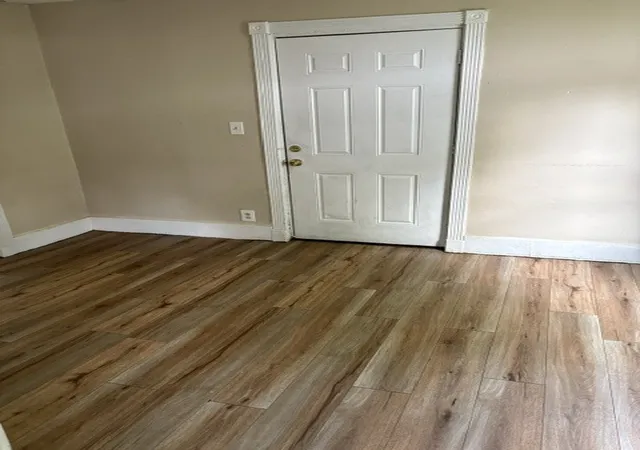 Photo 3 of Sale Pending at 2111 Highland Ave, Columbia, TN 38401 | MLS# 3530125 | Listing updated on 2026-10-01