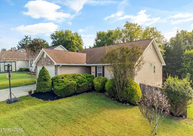 Photo 1 of Single family home for sale at 1006 Stones Throw Lane, Sevierville, TN 37876 | MLS# 3528265 | Listing updated on 2026-09-15