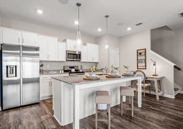 Photo 1 of Sale Pending at 1860 Maidstone Dr, Murfreesboro, TN 37127 | MLS# 3528348 | Listing updated on 2026-09-15
