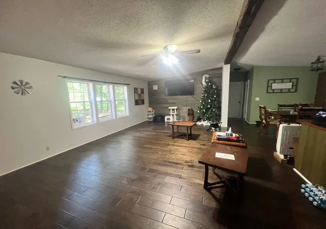 Photo 4 of Manufactured home for sale at 1800 Goldston Springs Rd, Puryear, TN 38251 | MLS# 3529722 | Listing updated on 2026-09-14