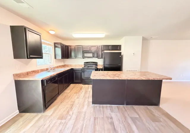 Photo 1 of Single family home for sale at 1869 Belle Arbor Dr, Nashville, TN 37207 | MLS# 3528704 | Listing updated on 2026-09-14