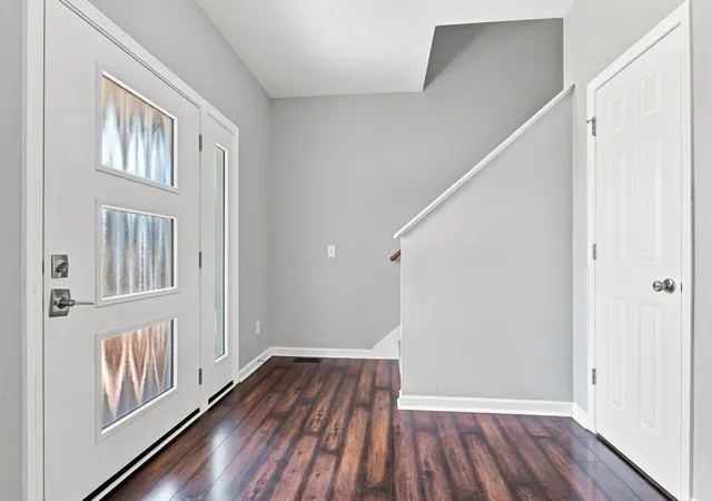 Photo 3 of Single family home for sale at 102 Bartlett Ln, Hendersonville, TN 37075 | MLS# 3528846 | Listing updated on 2026-09-10