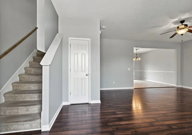 Photo 3 of Single family home for sale at 102 Bartlett Ln, Hendersonville, TN 37075 | MLS# 3528846 | Listing updated on 2026-09-10