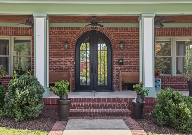 Photo 2 of Single family home for sale at 816 Shelby Ave, Nashville, TN 37206 | MLS# 3529160 | Listing updated on 2026-09-15