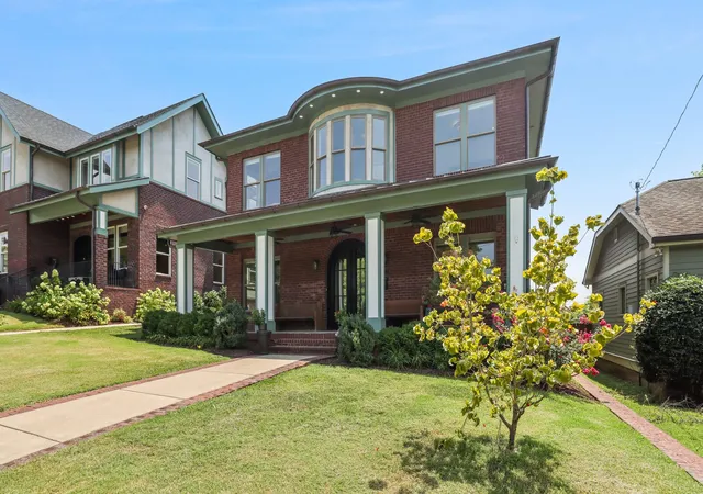Photo 3 of Single family home for sale at 816 Shelby Ave, Nashville, TN 37206 | MLS# 3529160 | Listing updated on 2026-09-15