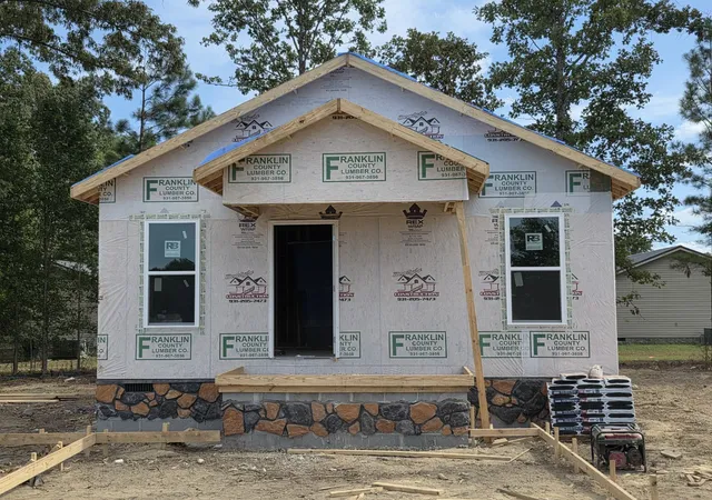 Photo 2 of Single family home for sale at 546 Highland Ln, Tullahoma, TN 37388 | MLS# 3528958 | Listing updated on 2026-09-23