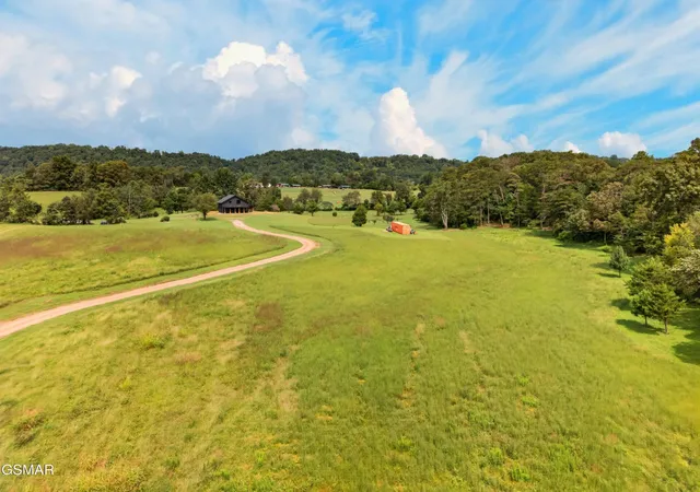 Photo 42 of Single family home for sale at 1755 Sunnydale Rd, Greeneville, TN 37743 | MLS# 3591846 | Listing updated on 2026-10-05