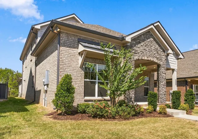 Photo 3 of Single family home for sale at 6023 Parkhaven Blvd, Hermitage, TN 37076 | MLS# 3528940 | Listing updated on 2026-10-08