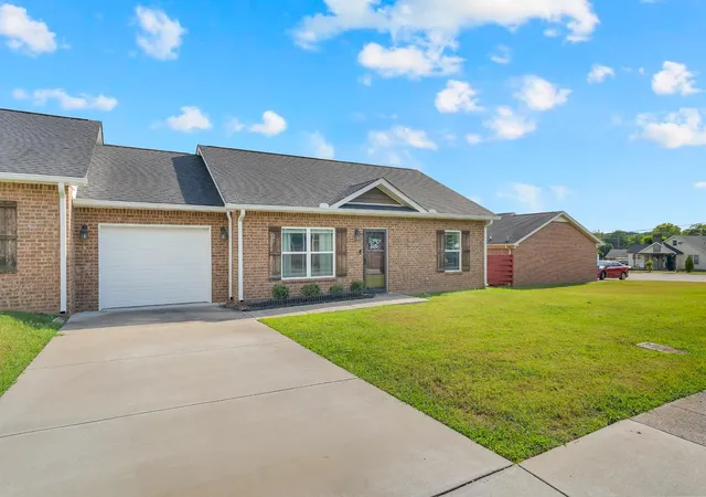 Photo 3 of Condo for sale at 102 Dogwood Ct, Shelbyville, TN 37160 | MLS# 3529204 | Listing updated on 2026-09-14