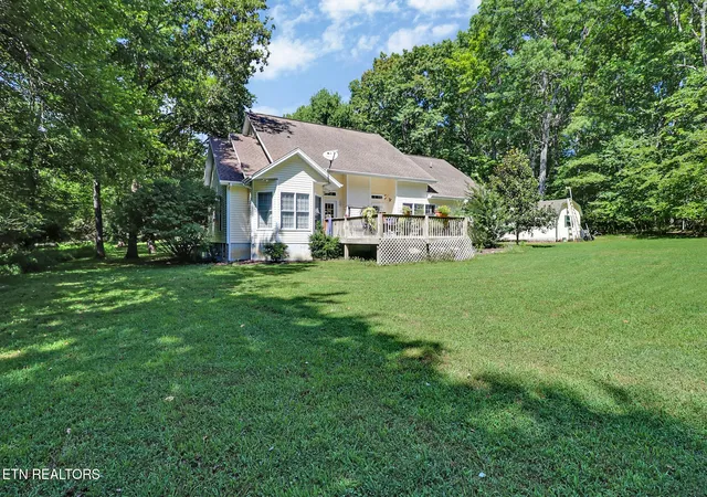 Photo 4 of Sale Pending at 426 Forest Dr, Crossville, TN 38555 | MLS# 3529011 | Listing updated on 2026-10-08