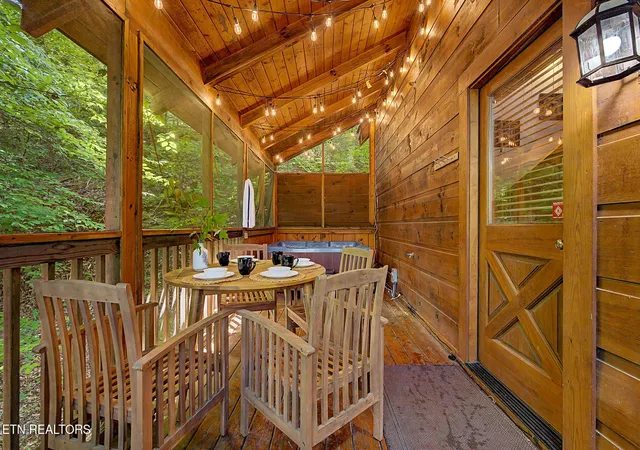 Photo 4 of Single family home for sale at 714 Aerie Way, Pigeon Forge, TN 37863 | MLS# 3529094 | Listing updated on 2026-09-11