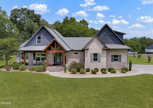 Photo 1 of Single family home for sale at 2704 River Island Boulevard, Kodak, TN 37764 | MLS# 3529141 | Listing updated on 2026-09-11