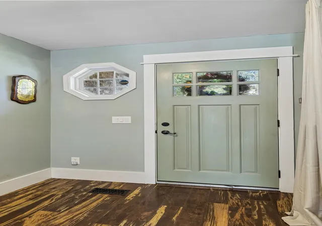 Photo 3 of Single family home for sale at 141 Scenic Harpeth Dr, Kingston Springs, TN 37082 | MLS# 3531714 | Listing updated on 2026-10-08