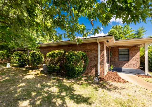 Listing Photo 4 - Condo for sale in building located at 349 Deer Lake Dr, Nashville, TN 37221 - Unit #349