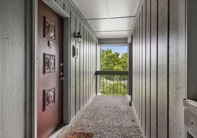 Photo 3 of Condo for sale at 21 Vaughns Gap Rd #75, Nashville, TN 37205 | MLS# 3546689 | Listing updated on 2026-09-15