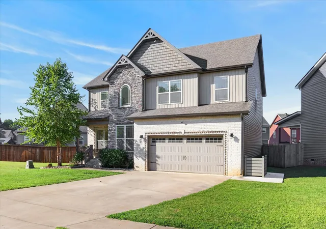 Photo 3 of Single family home for sale at 1620 Ellie Piper Cir, Clarksville, TN 37043 | MLS# 3530044 | Listing updated on 2026-09-21