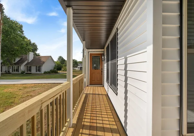 Photo 4 of Single family home for sale at 1817 Holloway Cir, Murfreesboro, TN 37127 | MLS# 3542230 | Listing updated on 2026-09-22