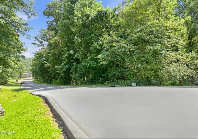 Photo 2 of Land for sale at 12 Catherine Crisp Dr, Kodak, TN 37764 | MLS# 3529373 | Listing updated on 2026-09-11