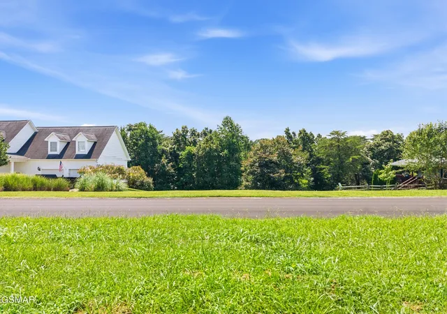 Photo 3 of Land for sale at 47 River Cliff Dr, Kodak, TN 37764 | MLS# 3529377 | Listing updated on 2026-09-11