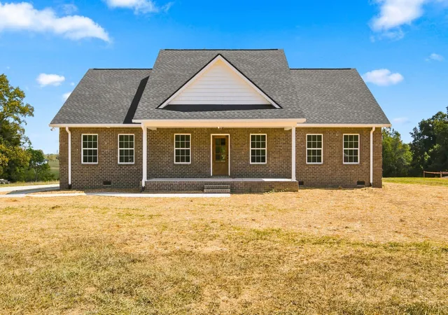 Photo 1 of Single family home for sale at 203 Marys Ln, Lafayette, TN 37083 | MLS# 3542091 | Listing updated on 2026-09-14