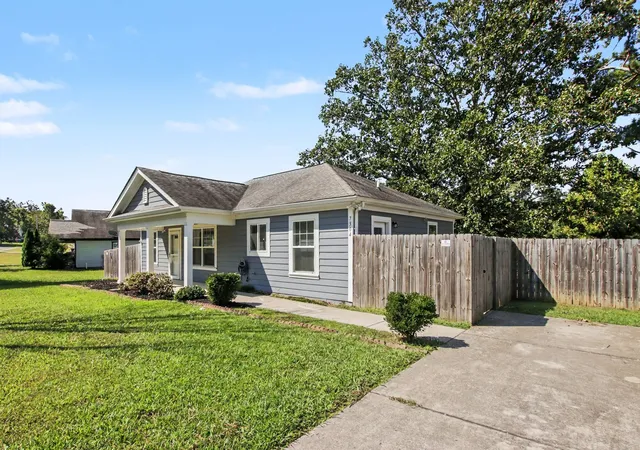Photo 2 of Single family home for sale at 7304 Brandenburg Cv, Fairview, TN 37062 | MLS# 3530414 | Listing updated on 2026-09-24
